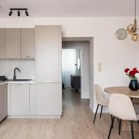 Rentplanet - Apartament Pilsudskiego Wroclaw Exterior photo